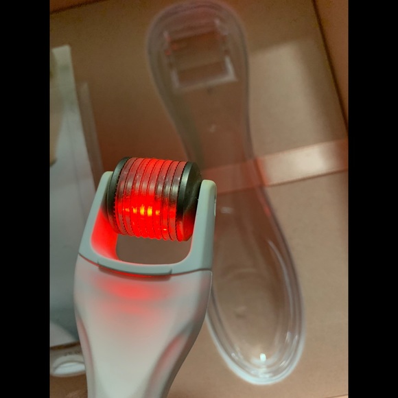 Great condition Beauty Bio GloPro micro needling regeneration tool - Picture 4 of 4